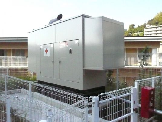 屋外の設備機器  
