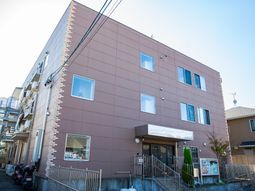 清潔感のある建物の外観