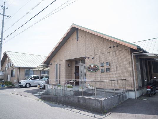 外観と看板の施設