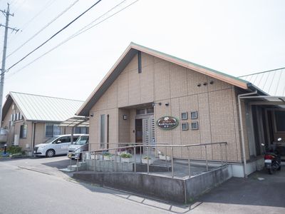 外観と看板の施設