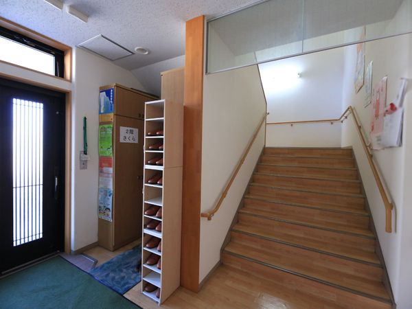 廊下と階段の様子