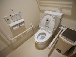 バリアフリートイレ