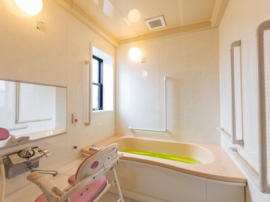 ケアハウスの快適浴室