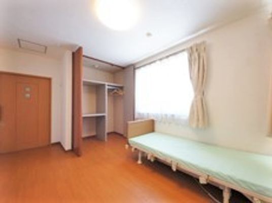 シンプルな居室内観