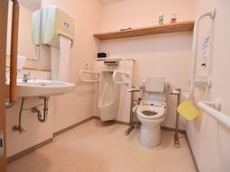バリアフリーのトイレ設備