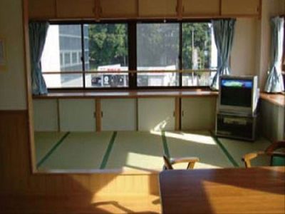 明るい日当たりの和室
