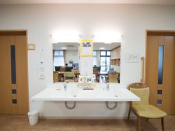 清潔な洗面台のある空間