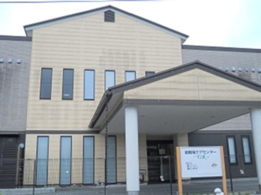 新しい外観の建物
