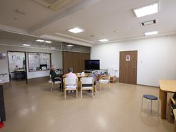 広々共有スペースと利用者