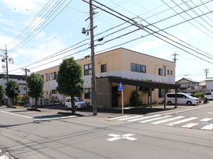 外観の施設建物