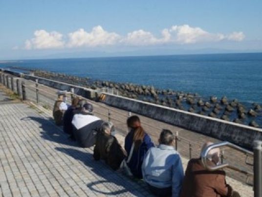 海辺の休憩所