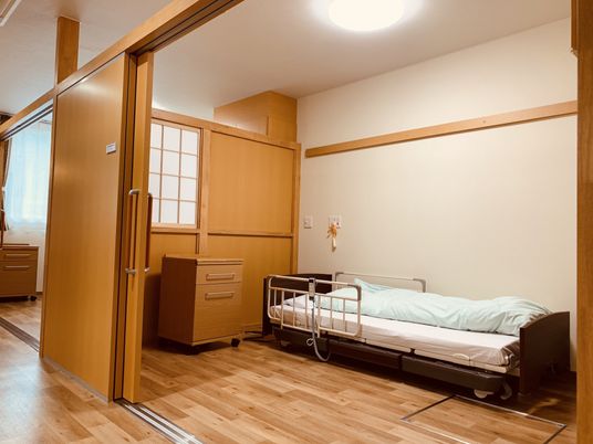落ち着いた雰囲気の居室