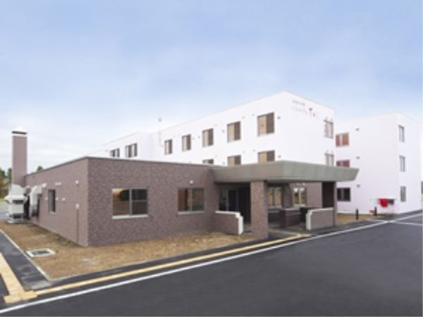 広々とした新築外観
