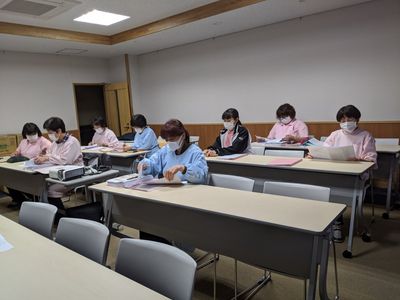 研修中のスタッフの様子