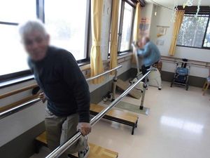 リハビリ用器具の室内