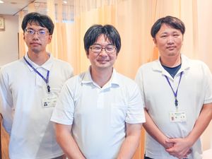スタッフ3人の内観  
