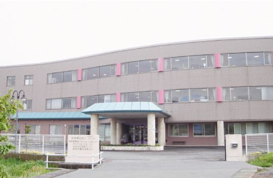 開放感ある建物外観