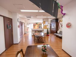 居室のある施設の内観