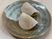 小皿に盛られた食品