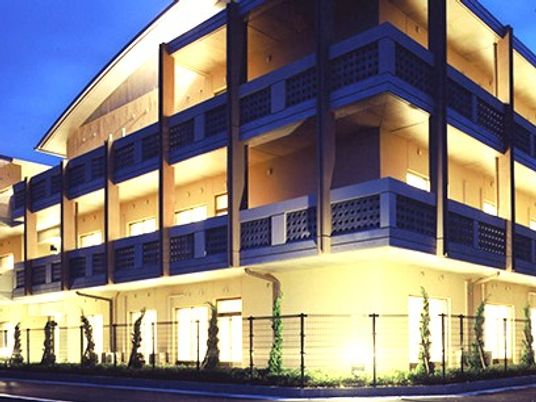 夜景の建物外観  