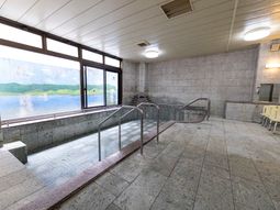 明るい浴室空間