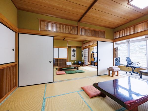 和の風情感じる居室