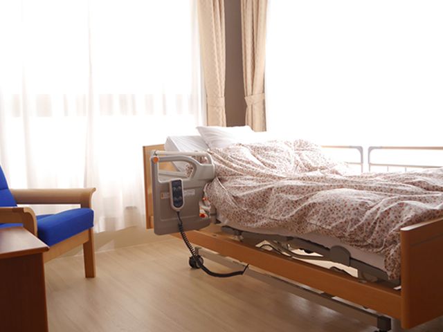 自然光が入る居室 居室 自然光がたっぷり入る明るい居室です。快適な空間で、リラックスした時間を過ごせます。