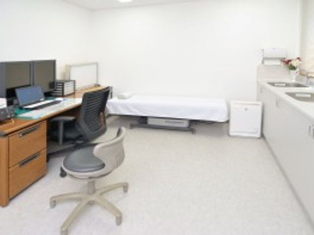 明るい空間の居室 居室 自然光がたっぷり入る、整理された居室です。快適な環境で過ごせる落ち着いた空間です。