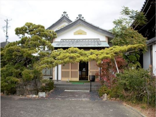 和風の建物外観  