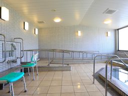 明るい機能訓練室