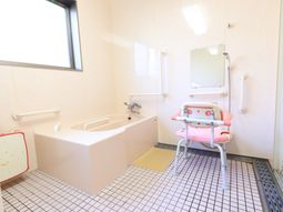 バリアフリー浴室施設