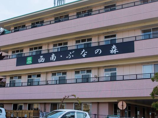 施設外観の建物  
