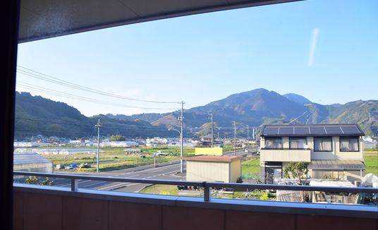 山を望む眺望