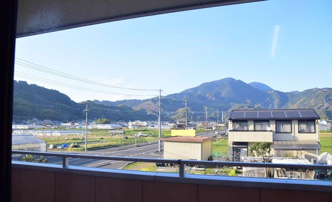 山を望む眺望