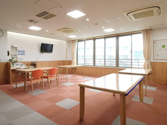 明るい多目的室  