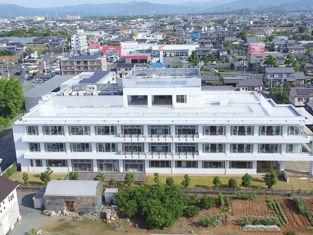 みかたはら 介護老人保健施設の外観