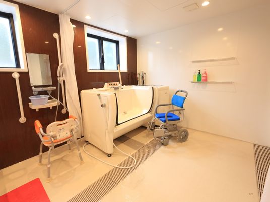  バリアフリー浴室設備 