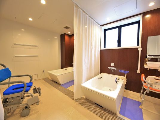 バリアフリーの快適浴室 