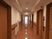  清潔感のある廊下 