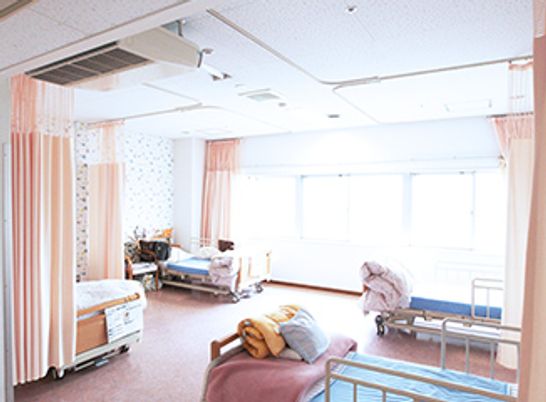明るい多床室