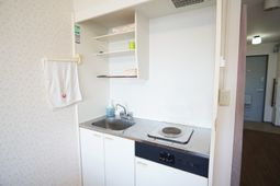 キッチンのコンパクトな設備