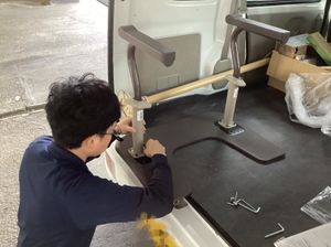 組み立て作業の様子