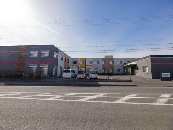 モダンな建物の外観