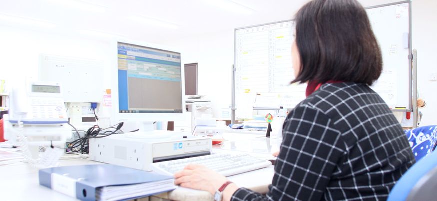 スタッフデスクの様子
