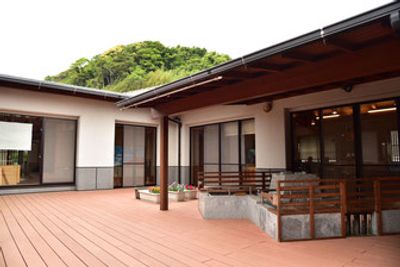 広々としたテラス