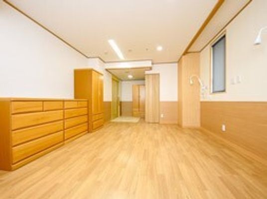 明るい廊下の一角
