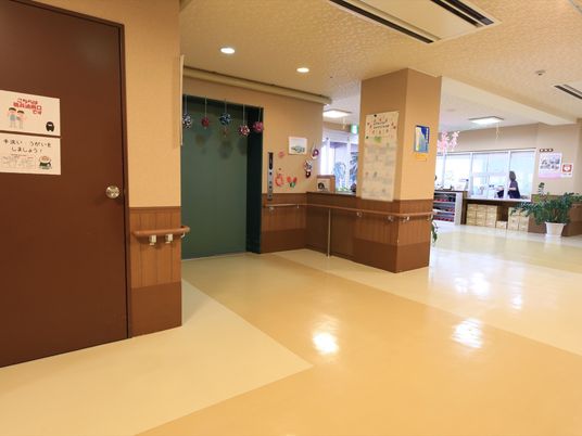 廊下とカウンターの安心空間