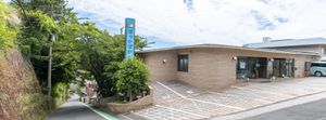 明るい職場の外観