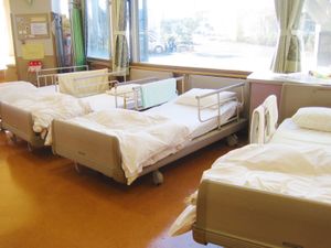 明るい多床室  