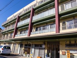 多階層建物の外観